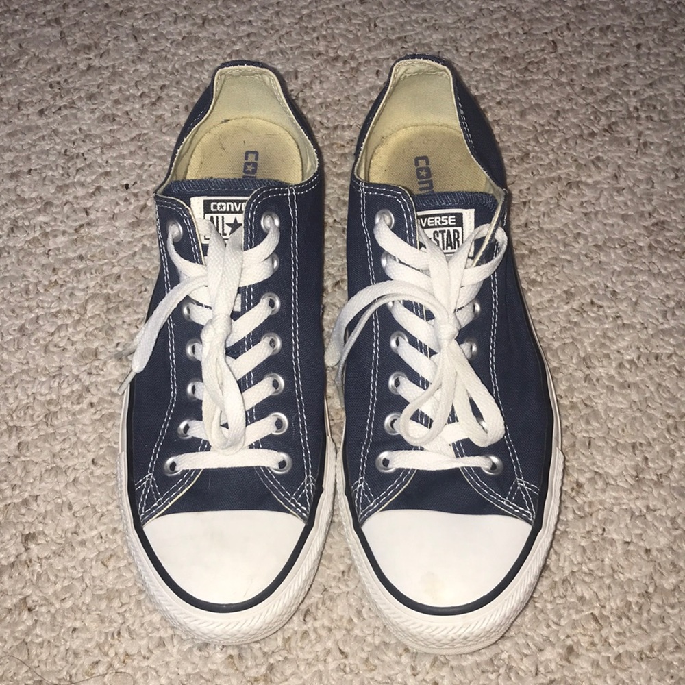 Navy blue Converse